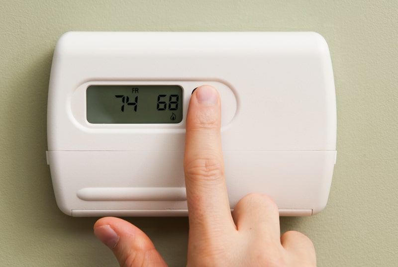 When Should I Use the Fan Setting on My Thermostat in San Marcos, TX?